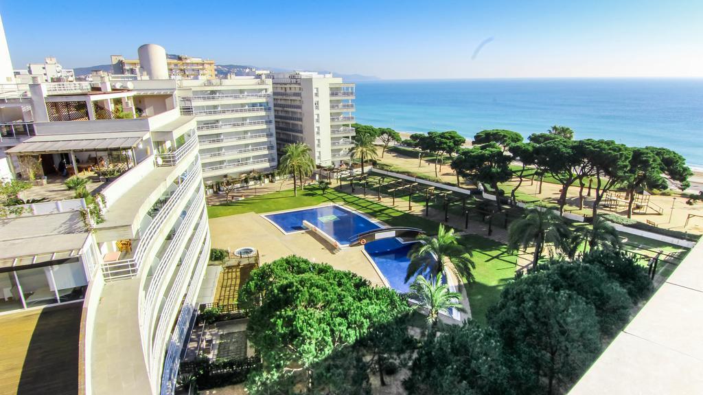 Beachfront Apartment With Pool And Garden S Abanell Blanes Buitenkant foto