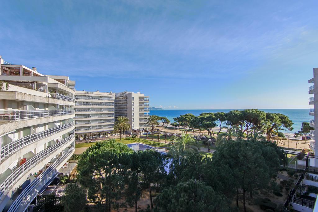 Beachfront Apartment With Pool And Garden S Abanell Blanes Kamer foto