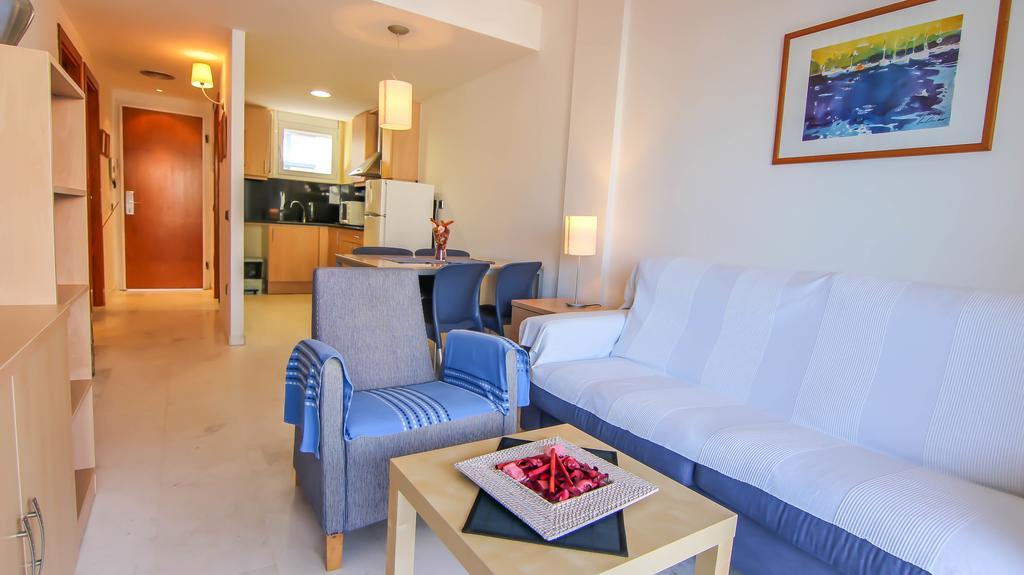 Beachfront Apartment With Pool And Garden S Abanell Blanes Kamer foto