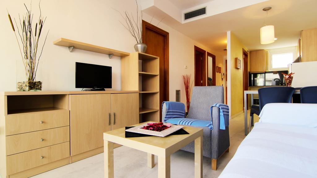 Beachfront Apartment With Pool And Garden S Abanell Blanes Kamer foto