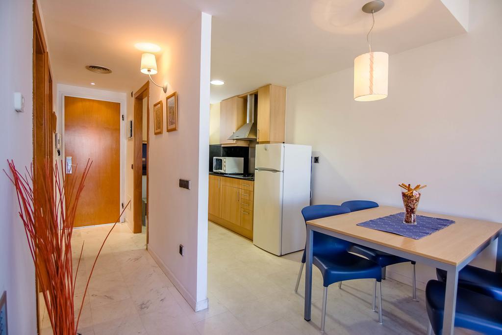 Beachfront Apartment With Pool And Garden S Abanell Blanes Kamer foto