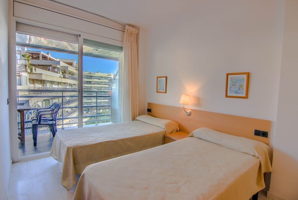 Beachfront Apartment With Pool And Garden S Abanell Blanes Buitenkant foto