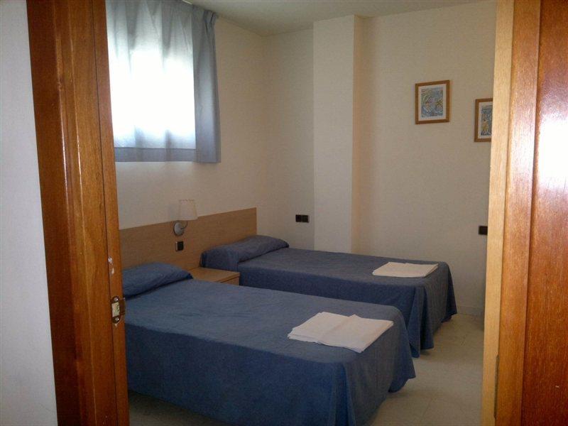 Beachfront Apartment With Pool And Garden S Abanell Blanes Buitenkant foto